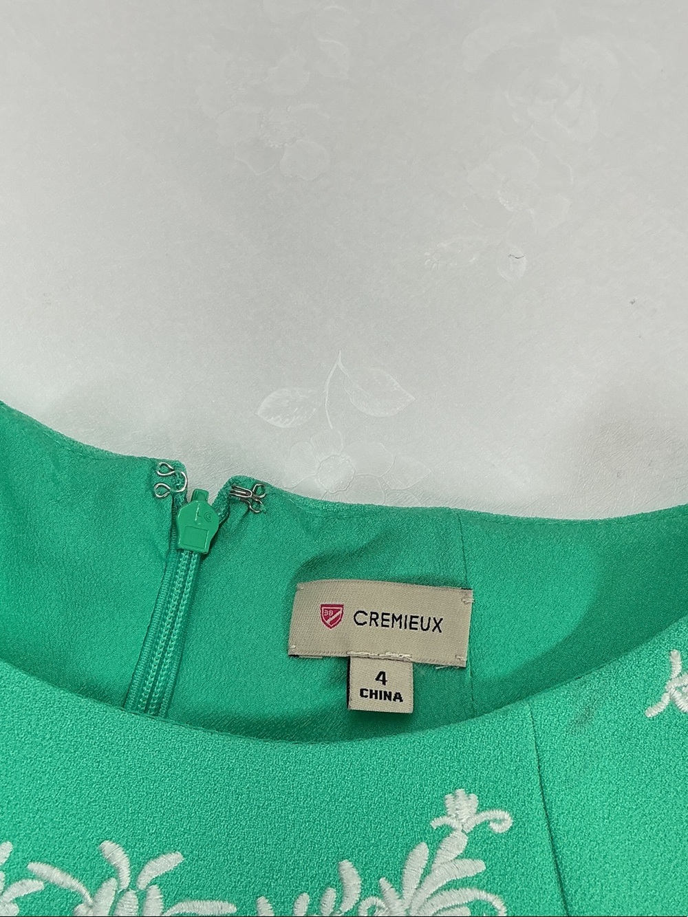 ' Sleeveless Embroidered Green Dress - Picture 7 of 8